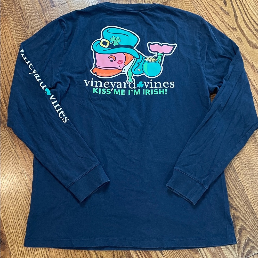 Boy’s Vineyard Vines Long Sleeve Shirt. Size XL. Excellent/Like New Condition.